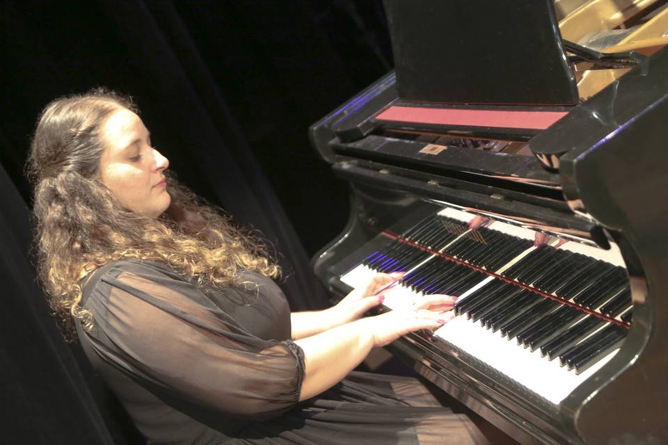 Carol de Lima - Cantora