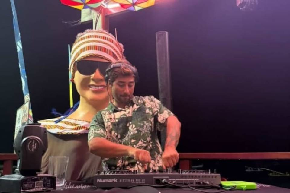 Dj