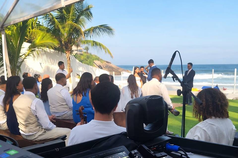 DJ para momentos únicos.