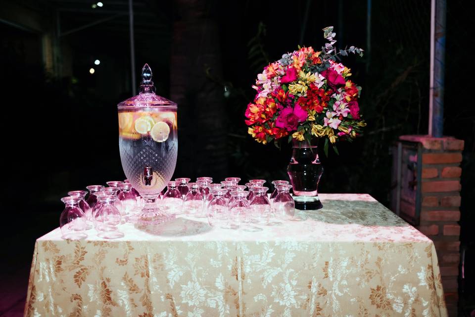 GRUPO VMH - Home Party Buffet