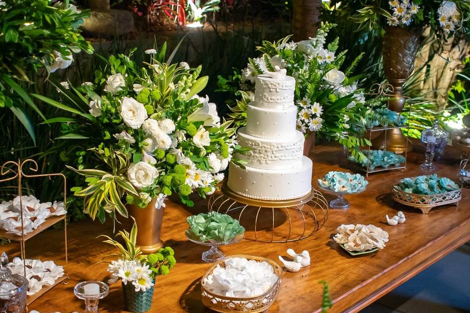 Casamento verde oliva e branco