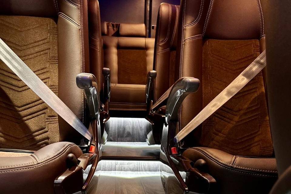 Interior van luxo 8