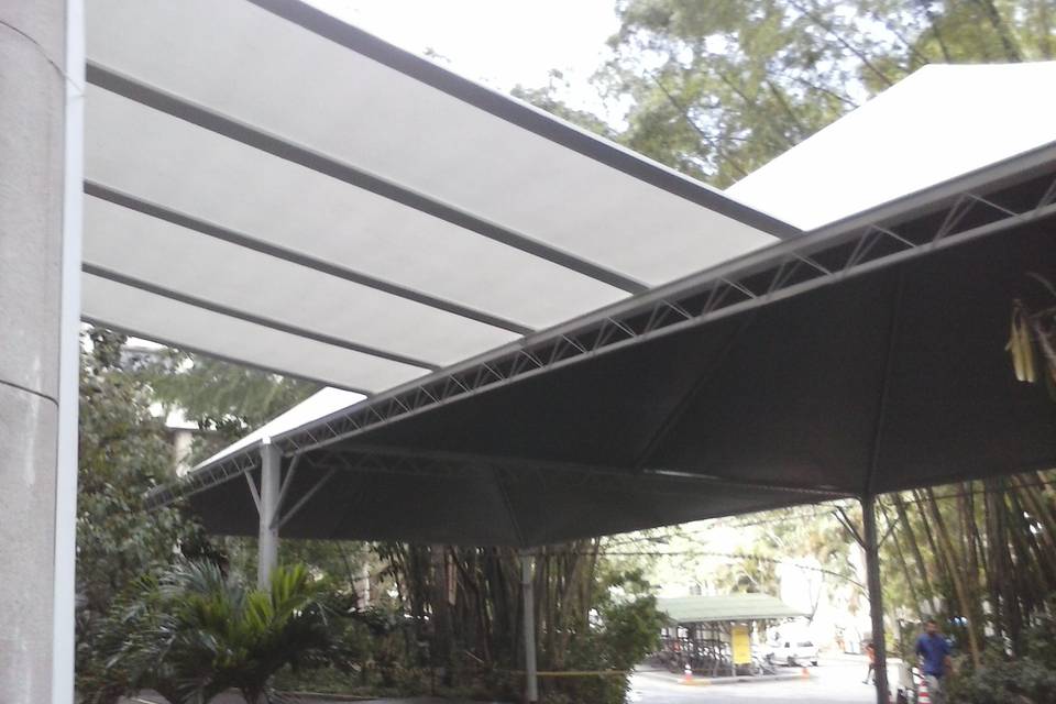 Tenda 10 x 10 com avance