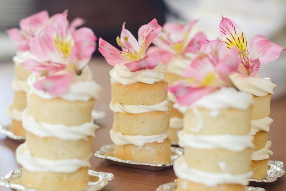 Mini naked cake