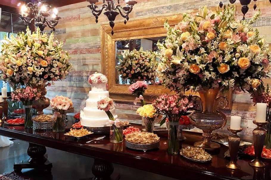 Mesa de bolo de noiva