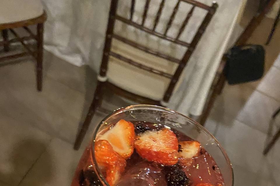 Gin frutas vermelhas