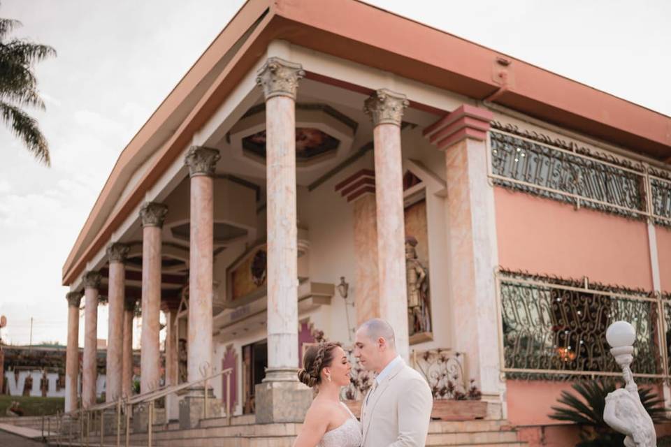 Vestido de Noiva em Crepe