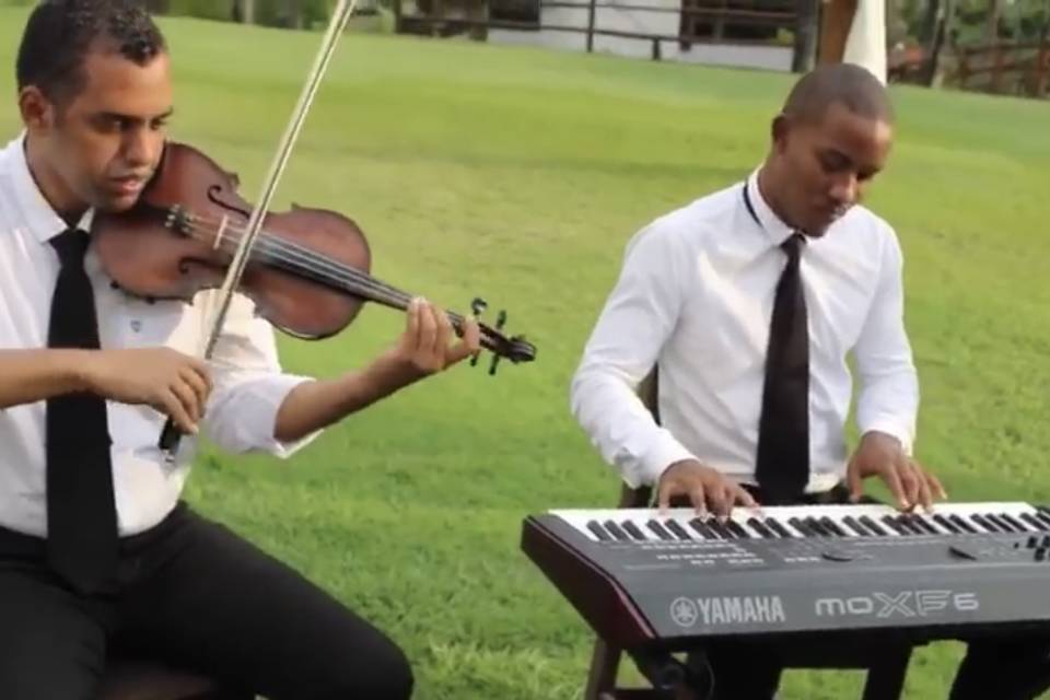 Teclado e violino