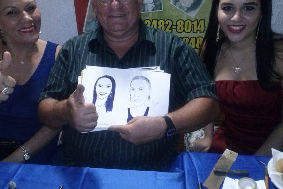 DESENHO SEU RETRATO E CARICATU