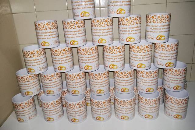 48 canecas para padrinhos/ dou