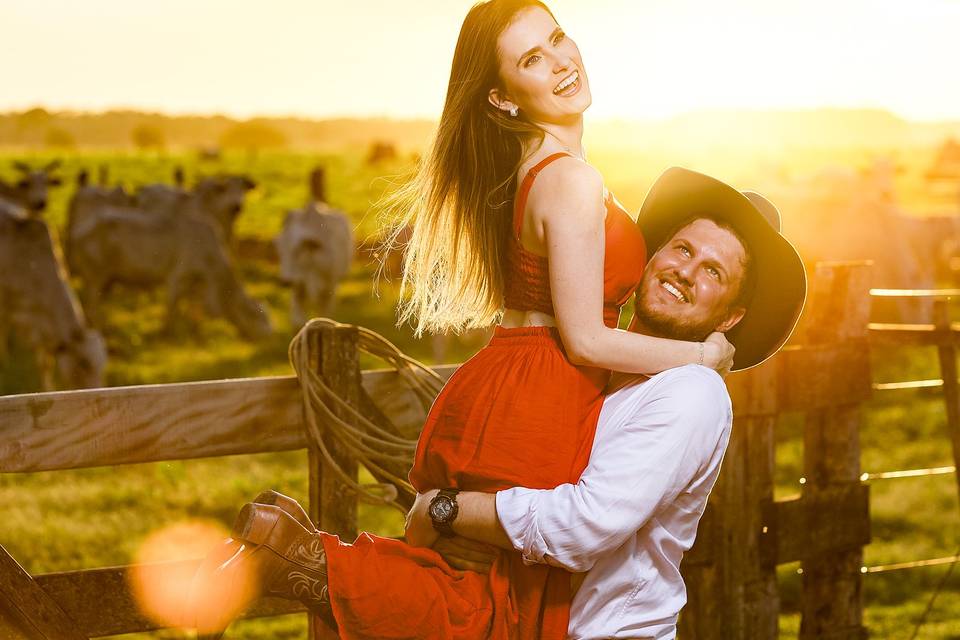 Pré casamento ao pôr do sol