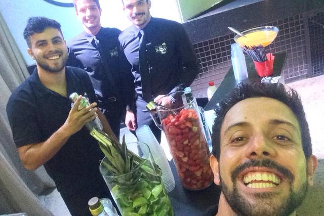 Drink Show Bartenders