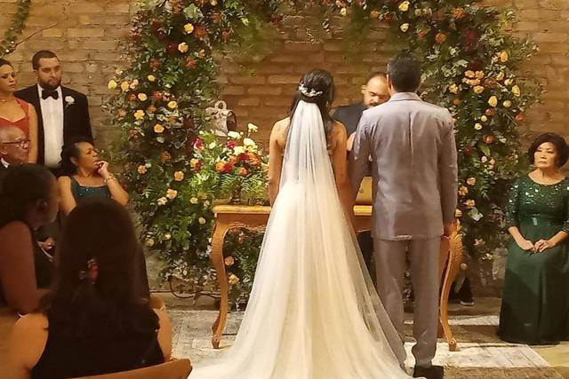 Casais que optam por casamento simples têm mais chance de ter união  duradoura, diz pesquisa