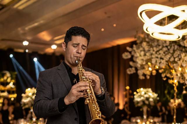 Alex Sandro Sax
