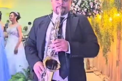 Live Sax