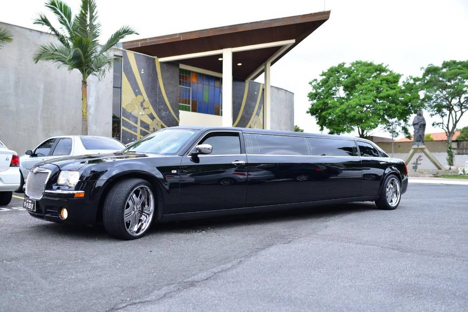 Limox Limousines