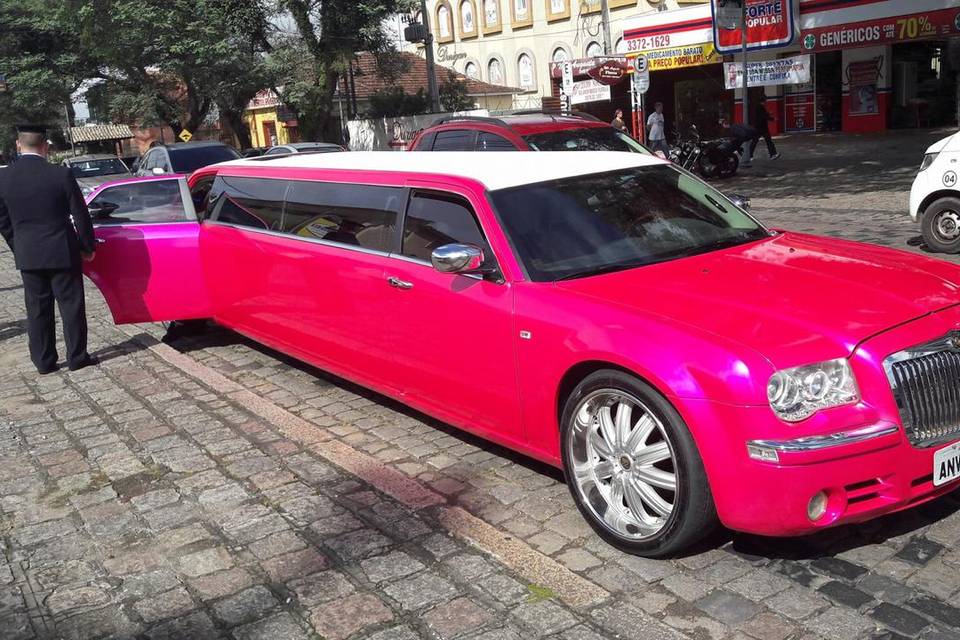 Limox Limousines