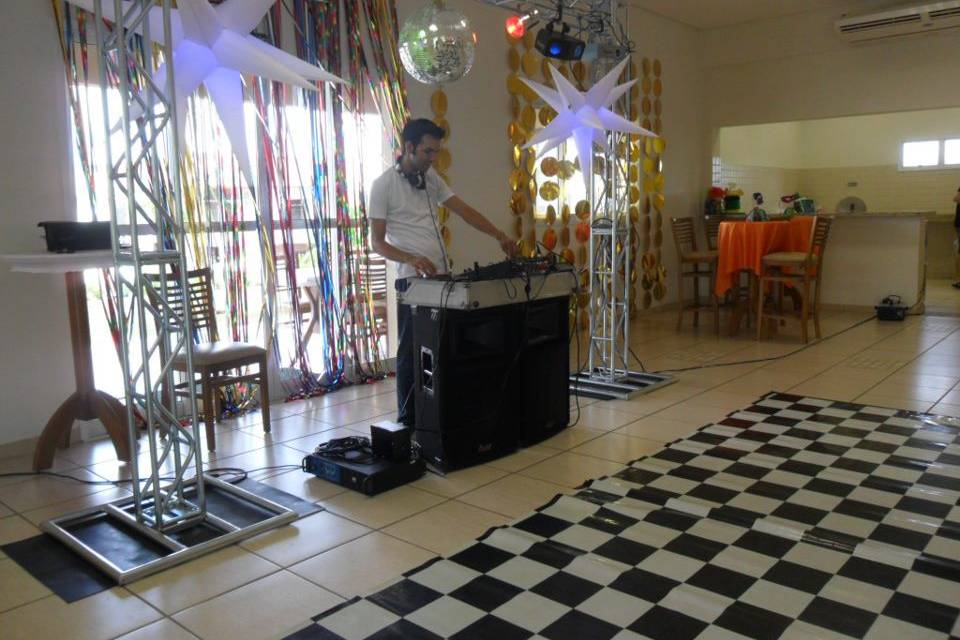 DJ Daniel Bueno