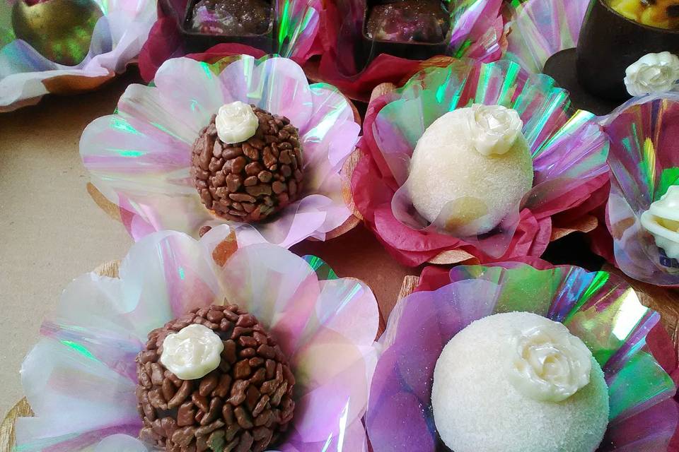 Brigadeiros decorados