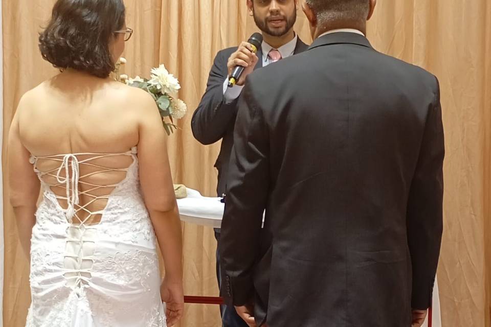 Celebrante de Casamento