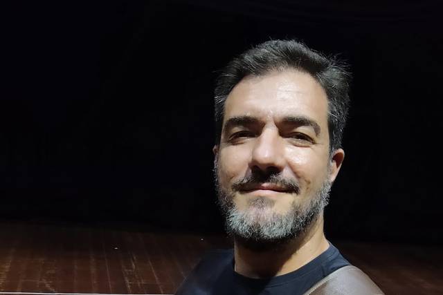 Adriano Ramos - Cantor