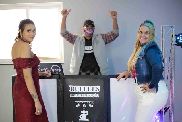 Dj som