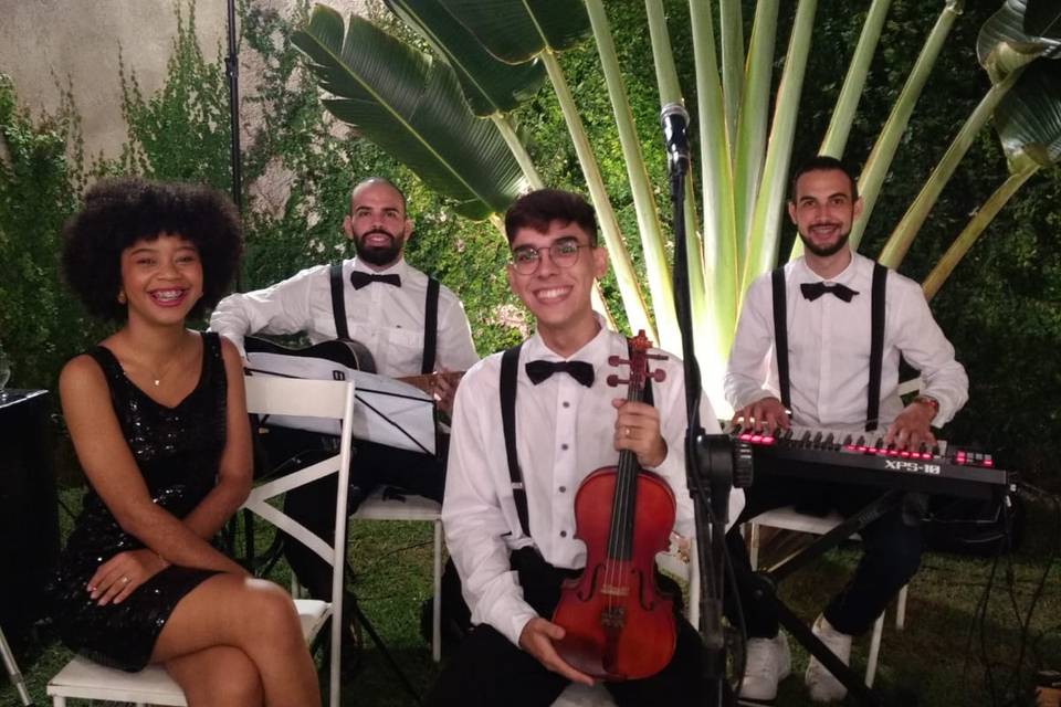 Voz, Piano, Violino e Violão