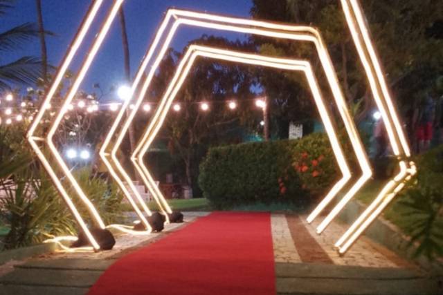 Arco Hexagonal - Branco Quente