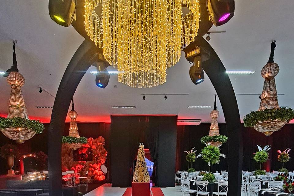 Pista de dança com lustre