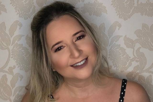 Tabata Paraiso Makeup