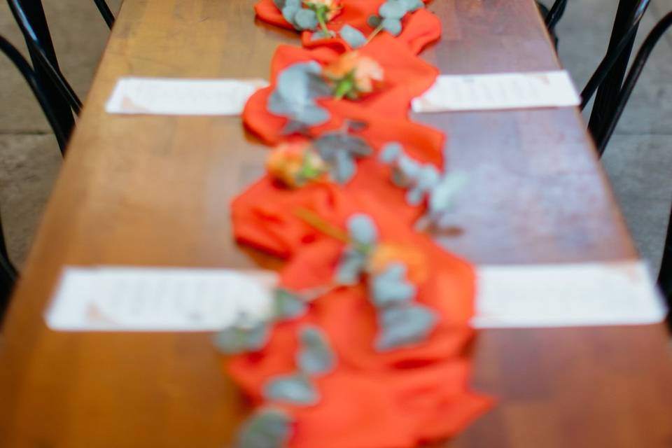 Mesa convidados velas e flores