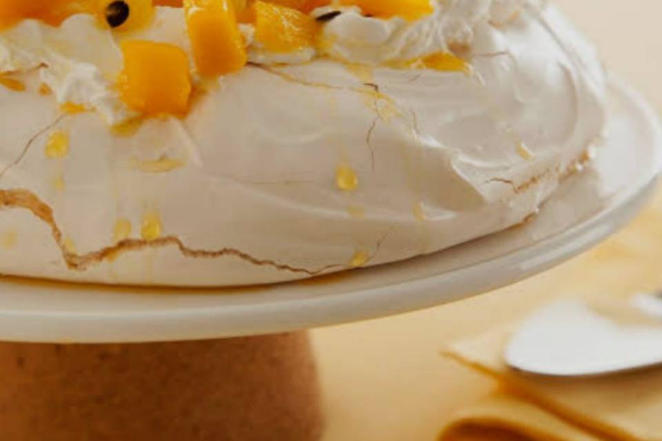 Pavlova frutas amarelas