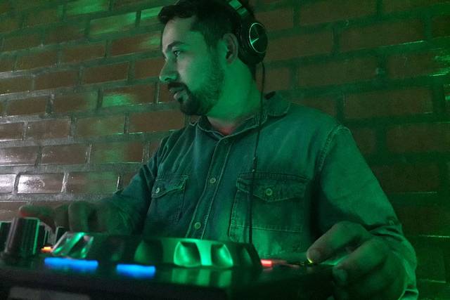 DJ Roberto Andrade