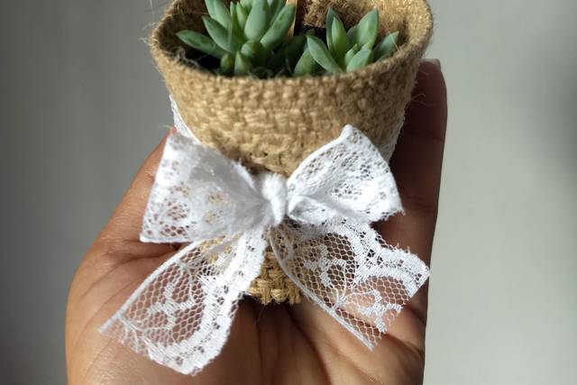 Decorada com Juta e renda