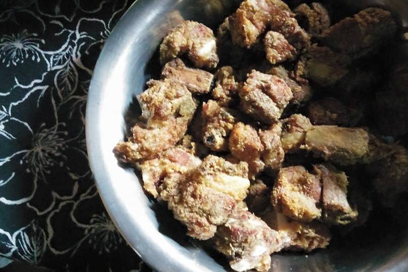 Costelinha suina empanada