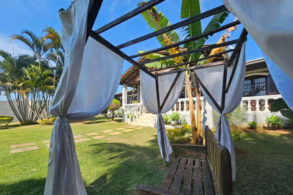 Pergolado para cerimônia
