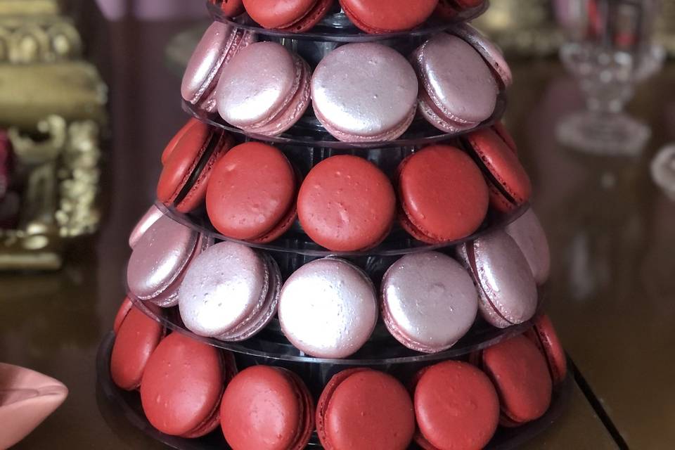 Torre com 60 macarons