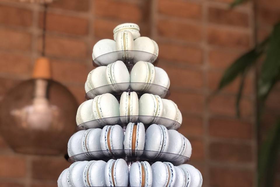 Torre de 100 macarons