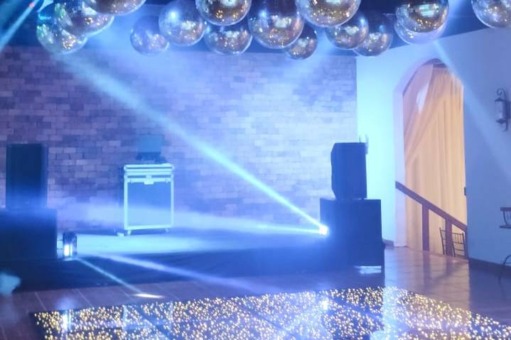Dj Weudes Som e Luz