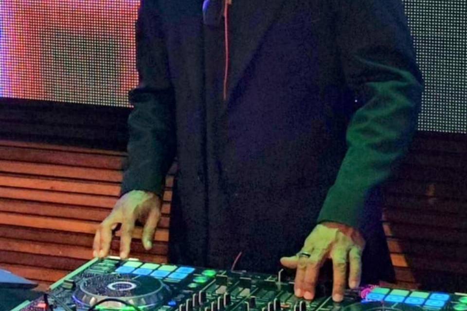 Dj weudes produções