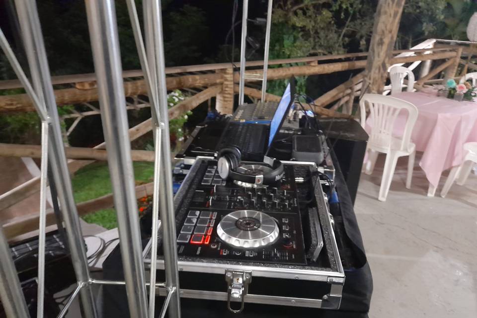 Dj weudes produções