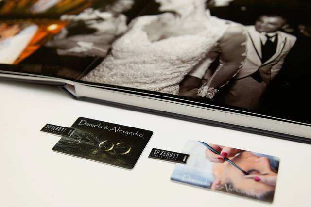 Fotolivro PhotoHD e Pencard