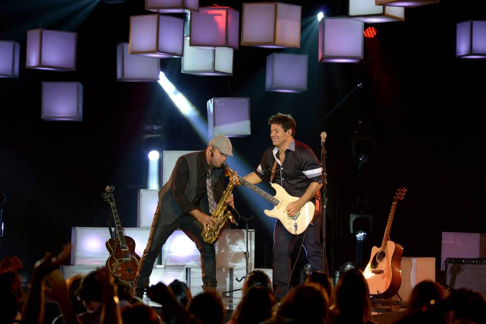 Shows e sax