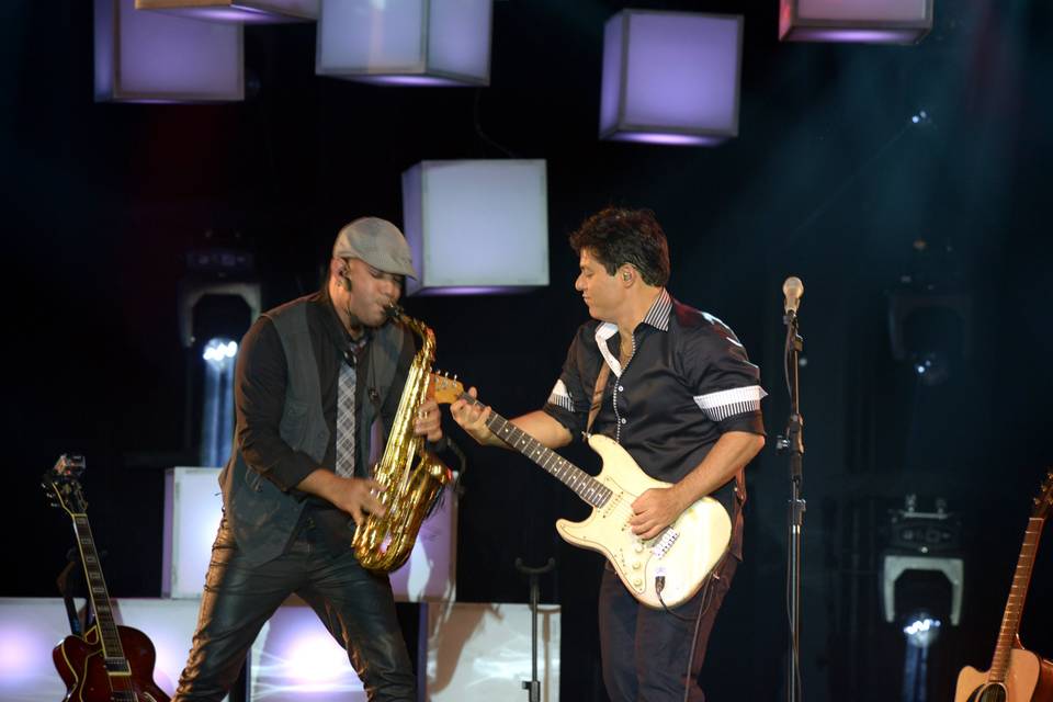 Shows e sax