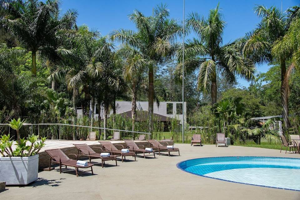 Área de descanso piscina