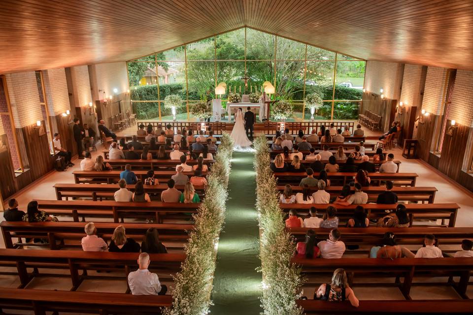 Linda ficou a igreja