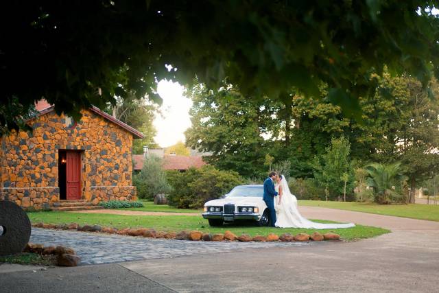 Nicole e Pedro — Casa de pedra