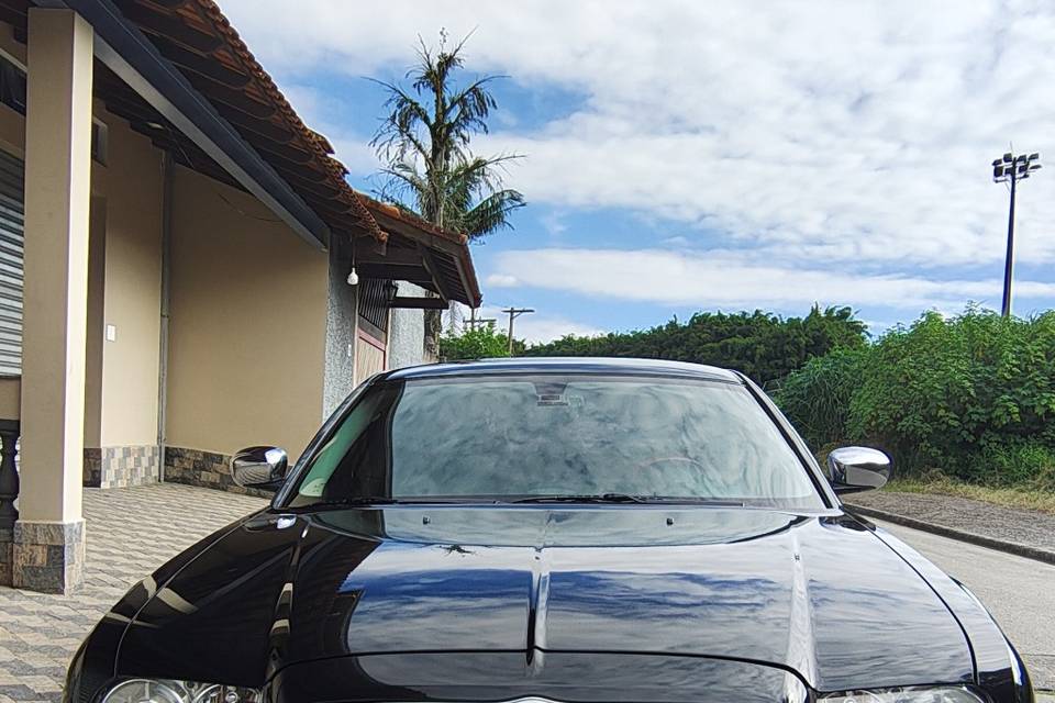300c preto com teto
