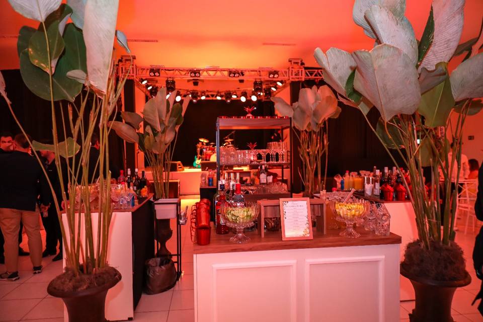 Dionys Cocktail Bar