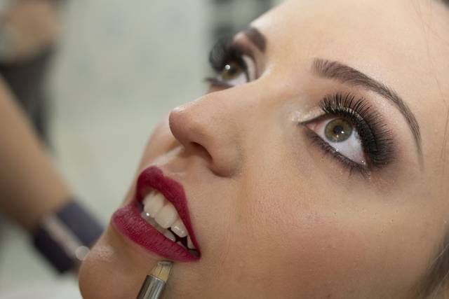 Make Up!